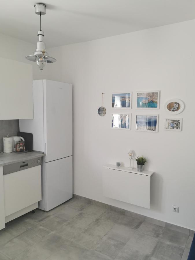 Denx Apartman Pag Town